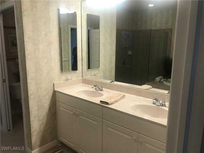 Building Photo - 9601 Spanish Moss Way Unit 3615