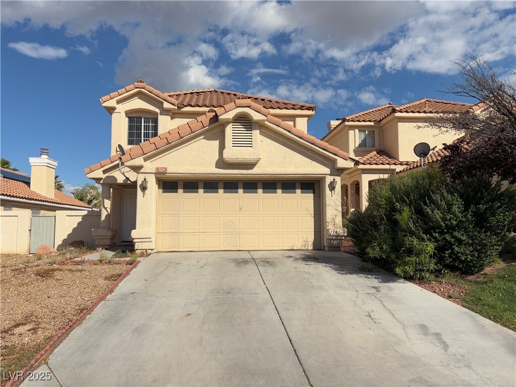 Photo - 924 Carmel Shrs Dr