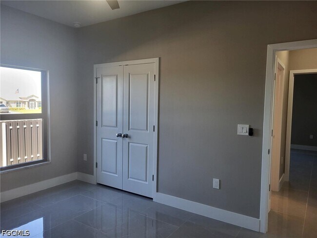 Photo - 341 NW 7th Ave