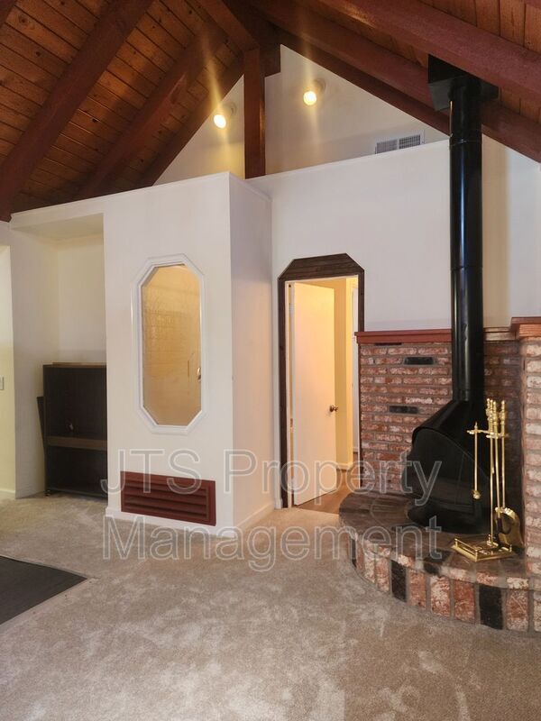 Photo - 8700 Winding Way Unit B