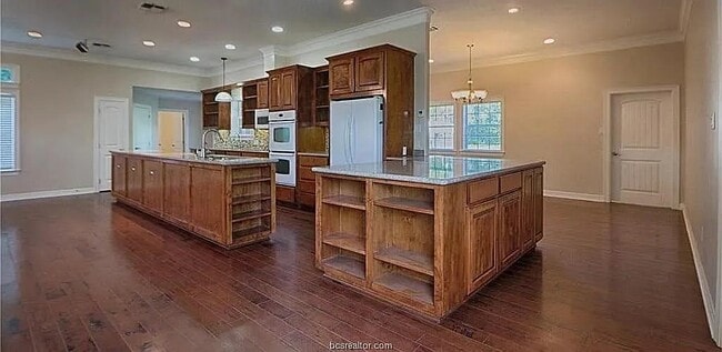 Photo - 6353 Fm 1361