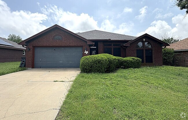 Building Photo - 3912 Bur Oak Dr Rental