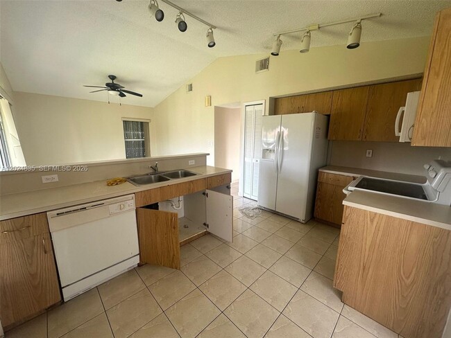 Photo - 16280 SW 77th Terrace