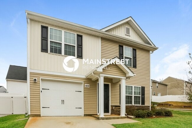 Building Photo - 3 Bedroom Pet-Friendly Home in Charlotte, NC with Main Street Renewal