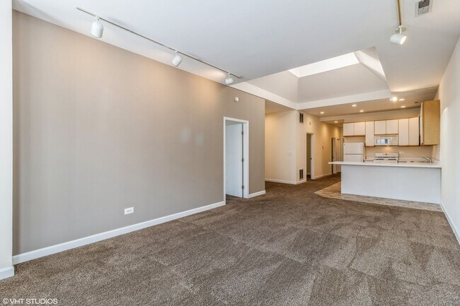 Photo - 2260-62 CLARK Unit Apt 2262-2