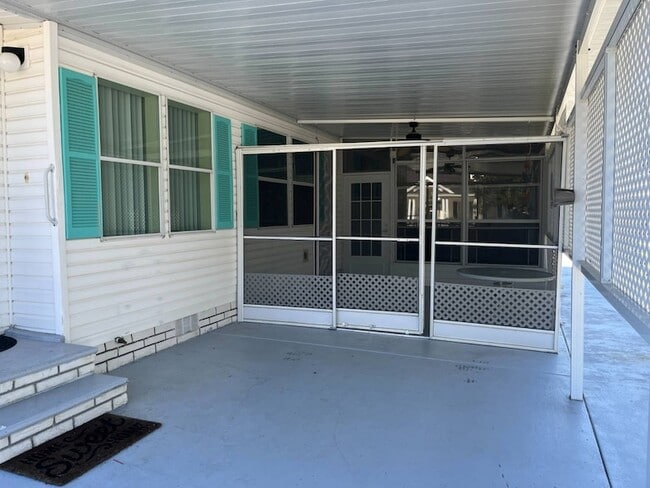 Photo - 5870 SW 59th St