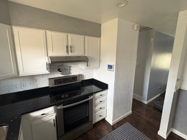 Photo - Price update Charming 2BR House (Basement ...