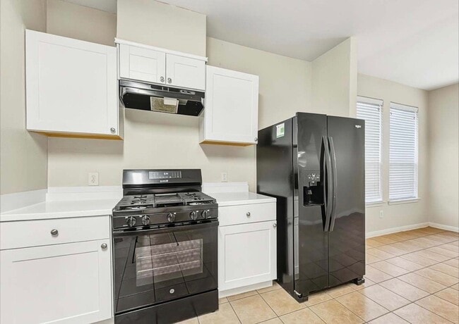 2060 W Roeser Rd