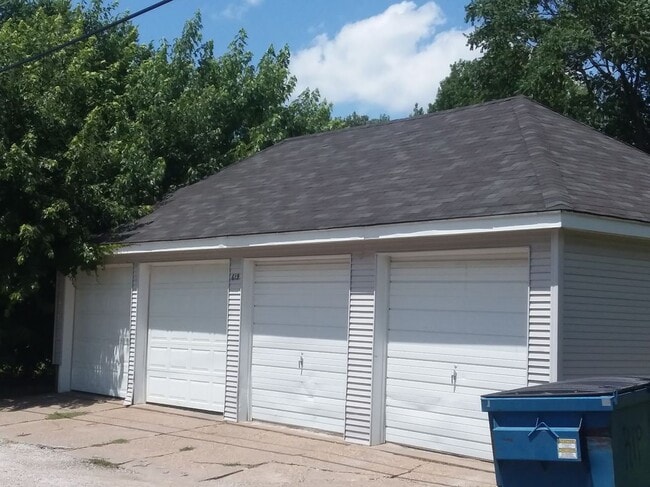 619 W 16th St Unit 2
