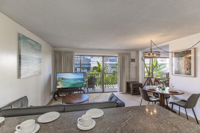 Building Photo - 2140 Kuhio Ave. Unit ID1327716P