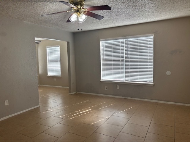 Photo - 825 Quetzal St