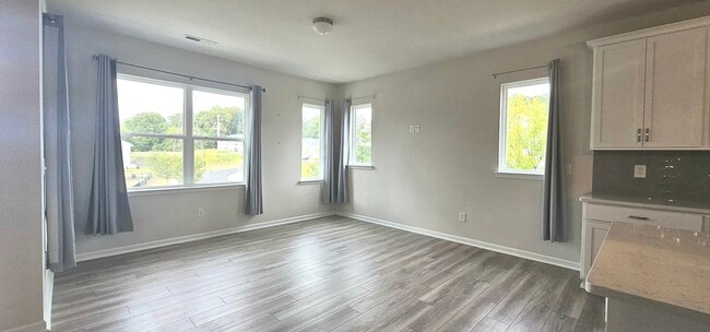 Photo - 904 Kinsey Aly