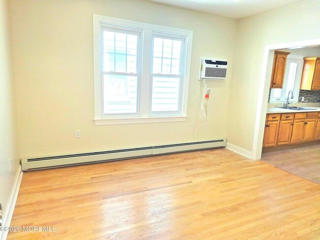 Photo - 359 N 12th St