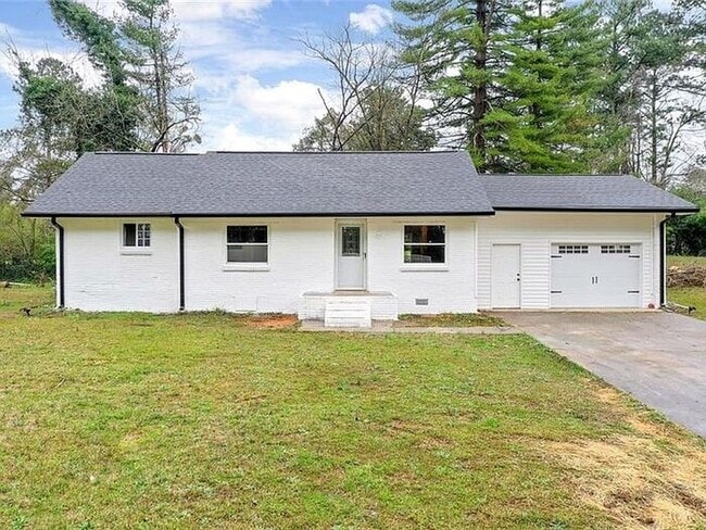 Building Photo - 4056 Dallas Acworth Hwy NW