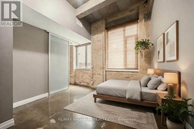 Photo - 201 Carlaw Ave Unité 120