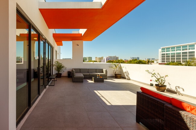Saffron Apartments (Furnished Rooms)