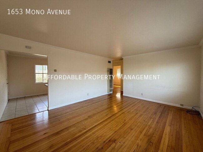 Photo - 1653 Mono Ave