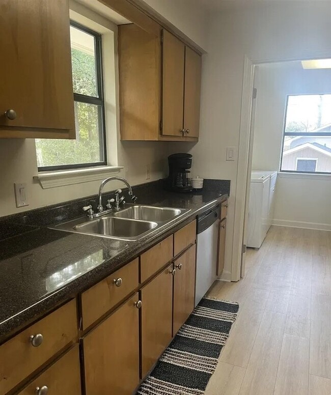 Photo - 2bedr 2bath Amazing Fairhope location-walk to the bay Unit 320