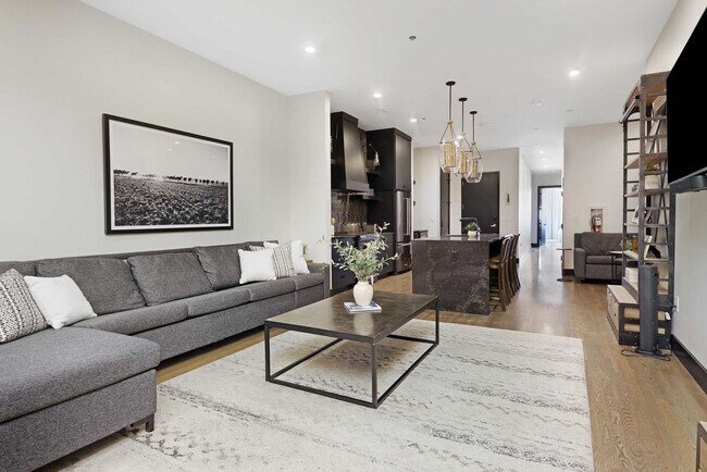 Building Photo - 126 2nd Ave N Unit ID1341483P