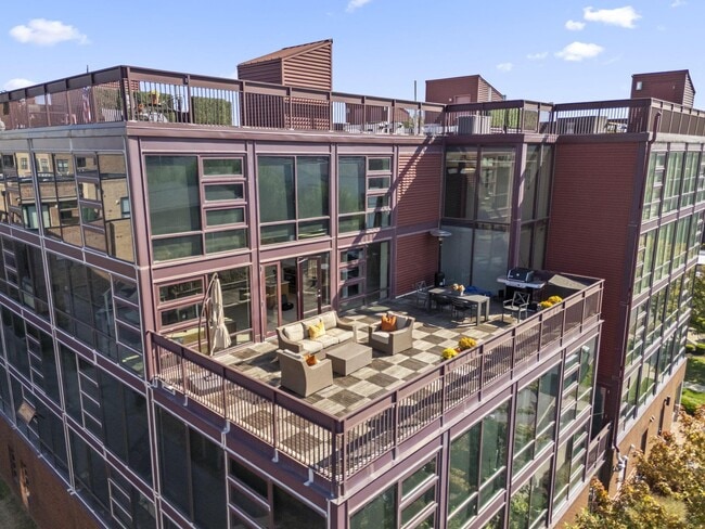 Building Photo - 367 Auden Ave Unit 302