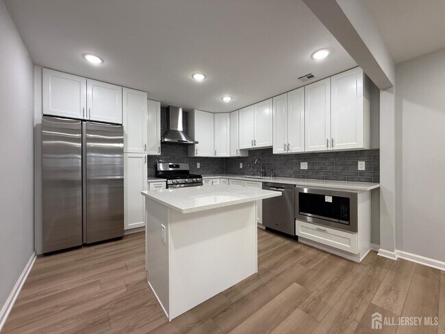 Photo - 115 Forest Dr