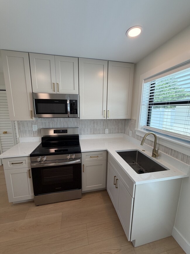 2 Bed/1 Bath - Unit 2