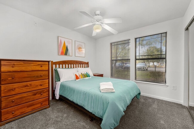 Photo - 2505 Livingston Ave Unidad FL1-ID1028635P