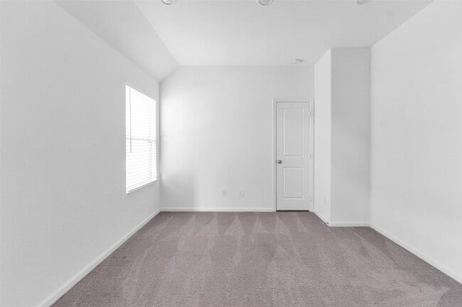 Building Photo - 1426 Northwood Blf Ln Rental
