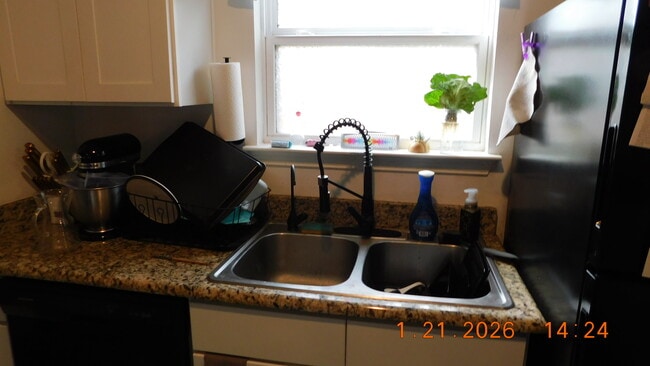 Photo - 225 Virginia St