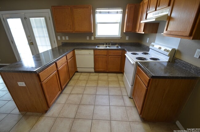 Photo - 9139 Laguna Hills