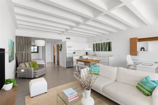 Photo - 4925 Collins Ave Unit 5C