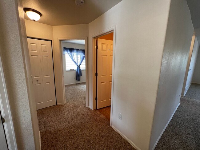 Photo - Charming 3 Bed, 2 Bath Home in Maple Hill