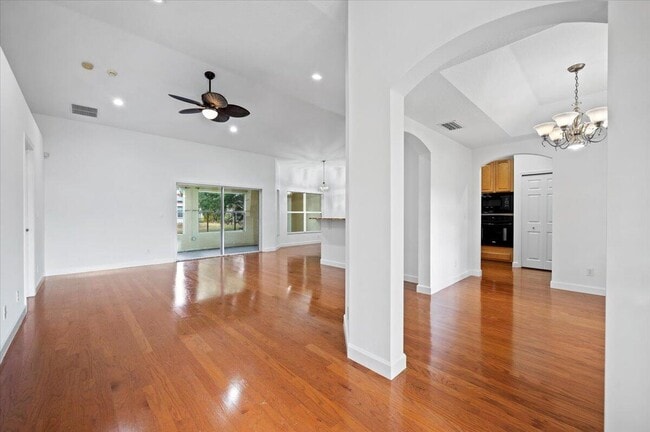 Photo - 4190 SW Utterback St
