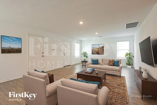 Photo - 1339 White Willow