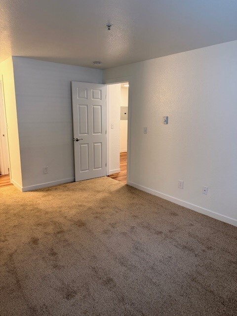 Photo - Erlands Point Apartments