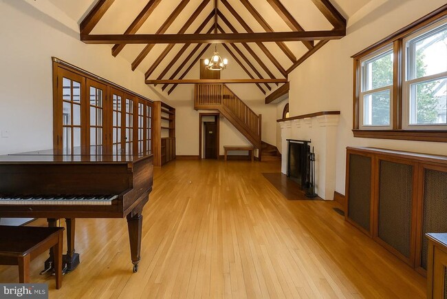 Photo - 10001 Dallas Ave