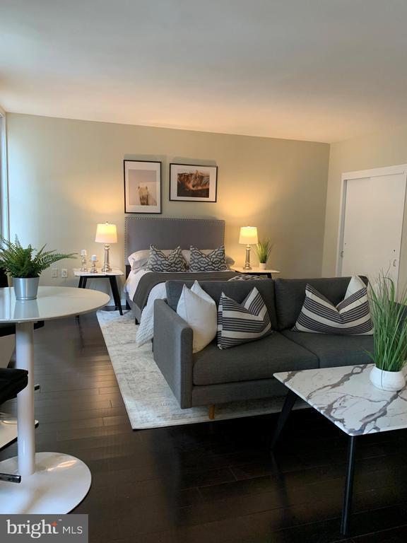 Photo - 135 S 19th St Unidad 502