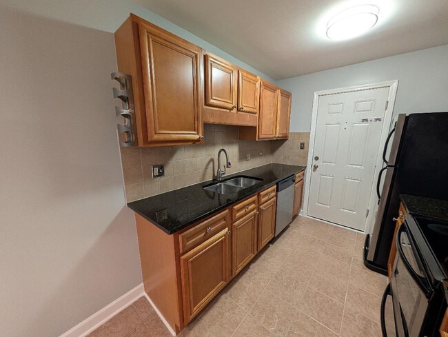 Photo - 10620 Brooks Ln Unit B8