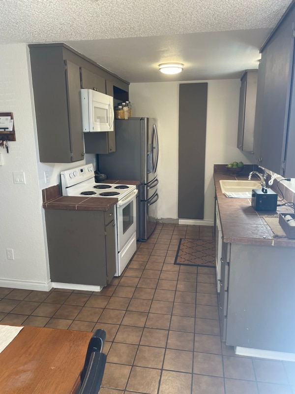 Photo - 6115 S Thompson Ave