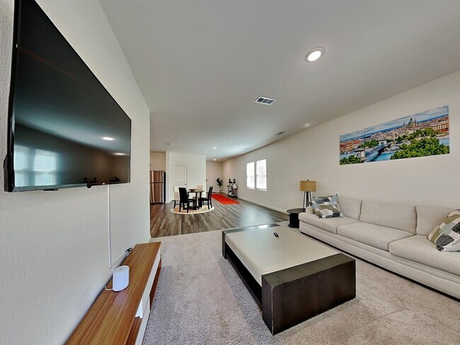 Photo - 14141 Emeric St