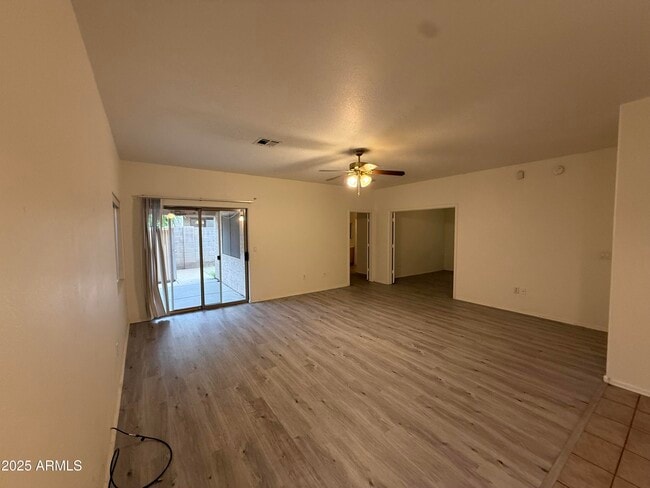 Photo - 2603 E Fraktur Rd
