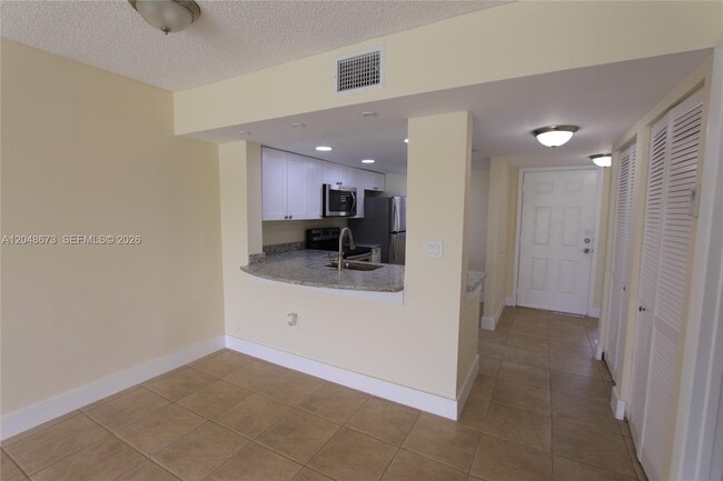 Photo - 5200 NW 31st Ave Unit 103