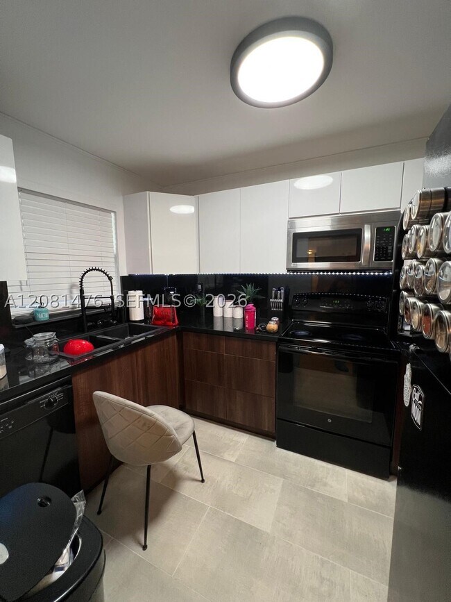 Photo - 9451 Evergreen Pl Unit 105