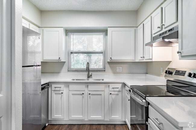 Interior Photo - KC Flats Apartments – located in the heart...