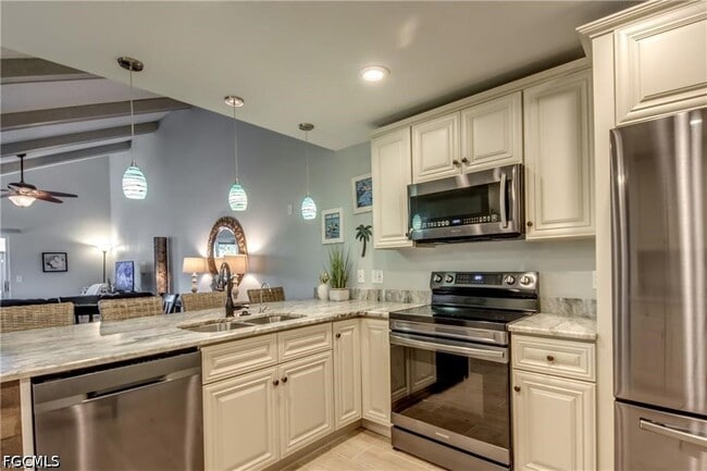 Photo - 6337 Royal Woods Dr