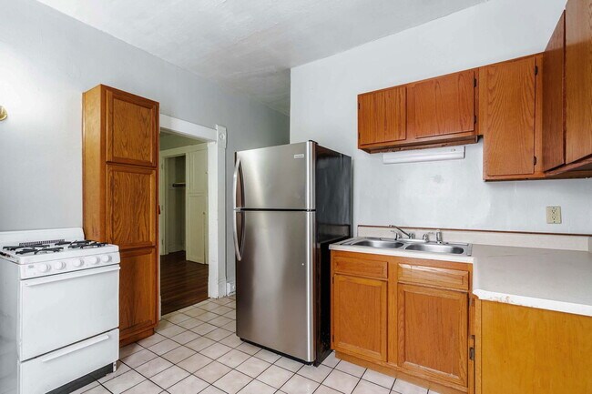 Photo - 246 W 5th Ave Unit Rear