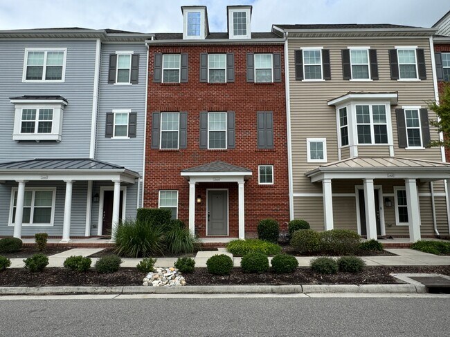 Photo - 1664 Beckenham Wy