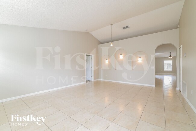 Photo - 11 Coventry Ct