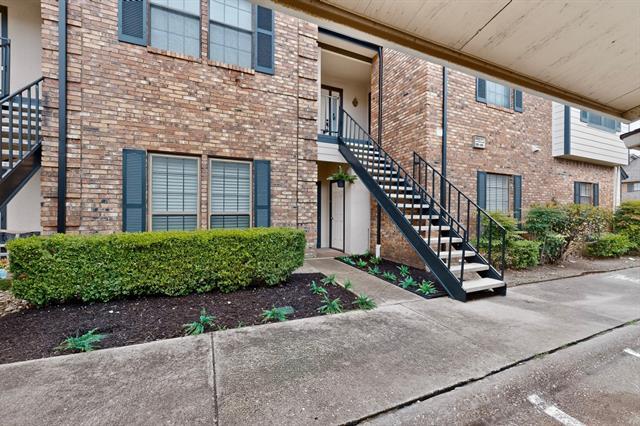 Photo - 2835 Keller Springs Rd Unit 1103