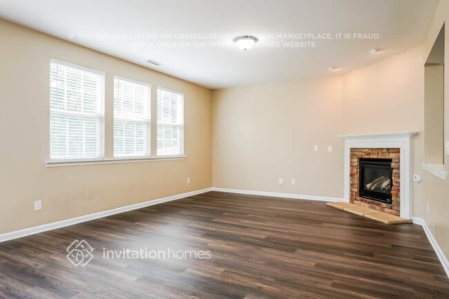 Photo - 621 Ashburn Ln